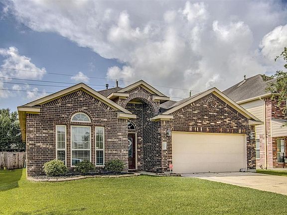 2nd image of 10606 Pine Meadows Blvd