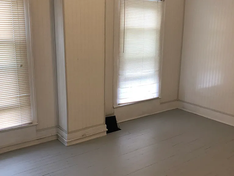 19 Havens Ave #2 — Photo 6