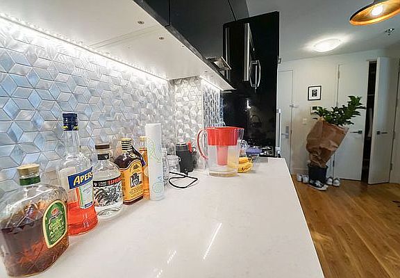 5th image of 880 Dekalb Ave #402