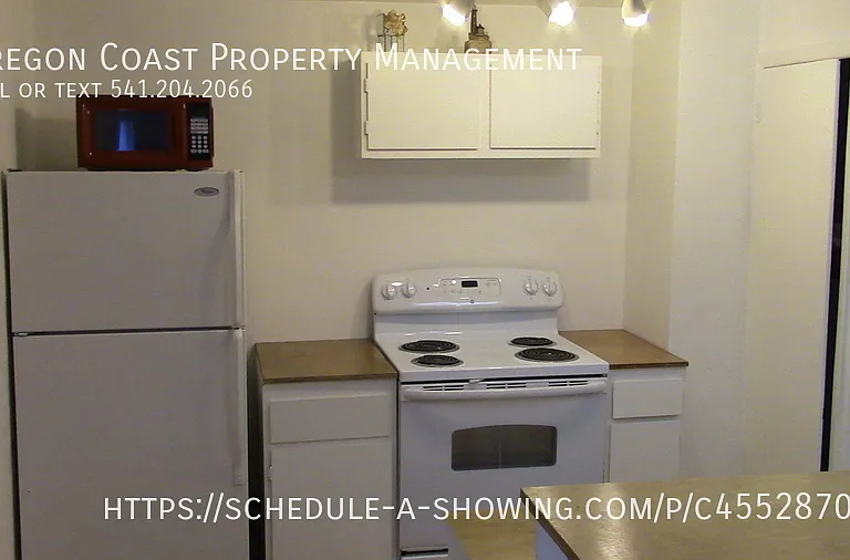 20 Graham Ave #1 — Photo 3