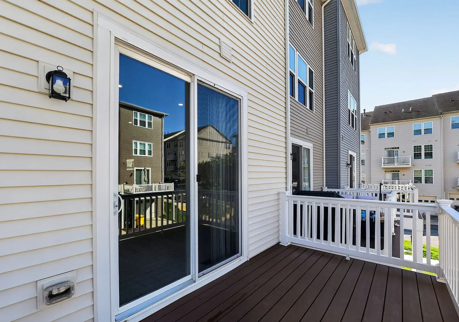 3 Bed 3.5 Bath townhome in Elkridge Crossing — Photo 4