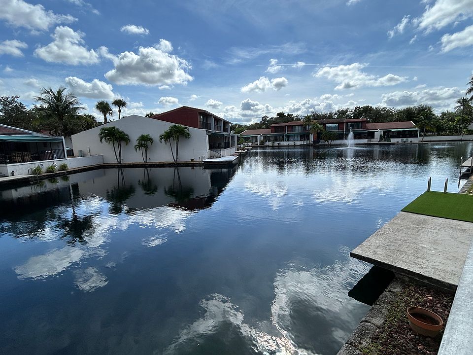 1st image of 15209 Loch Isle Dr W