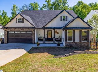 104 Harpers Ferry Ct, Simpsonville, SC 29681