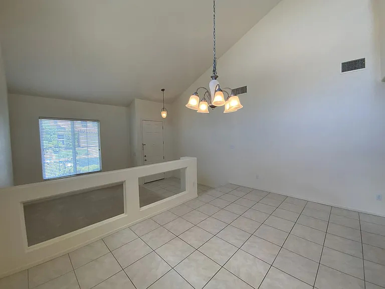 1001 Pleasing Plateau St — Photo 7
