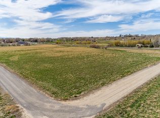 3 W Charity Ct, Riverton, WY 82501