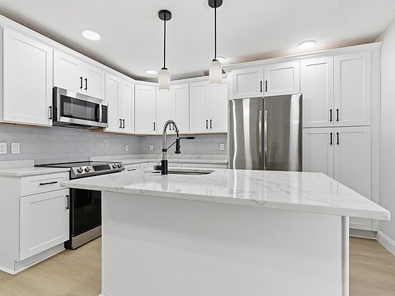 3rd image of 10407 Big Tree Cir