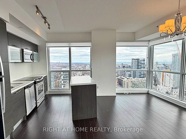 386 Yonge St #4207 — Photo 12
