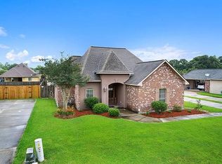 39054 S Angelle Ct, Gonzales, LA 70737
