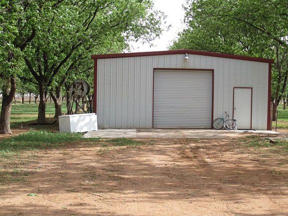 4th image of 2040 County Road 430