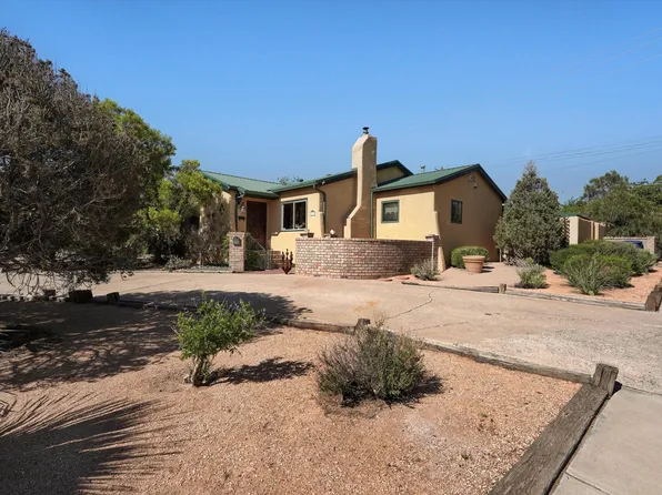 520 Tulane Dr SE, Albuquerque, NM 87106
