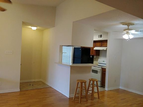 4th image of 10555 Turtlewood Ct Unit 1511