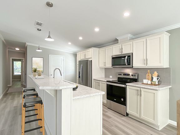 5th image of 606 Nicklaus Ct #2122