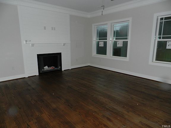 3rd image of 140 Chinquapin Ct