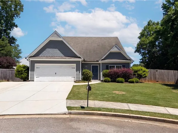 943 Liberty Bell Run, Hoschton, GA 30548