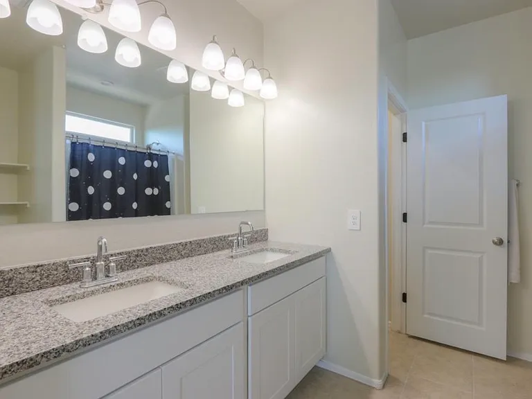 36085 W San Sisto Ave — Photo 22