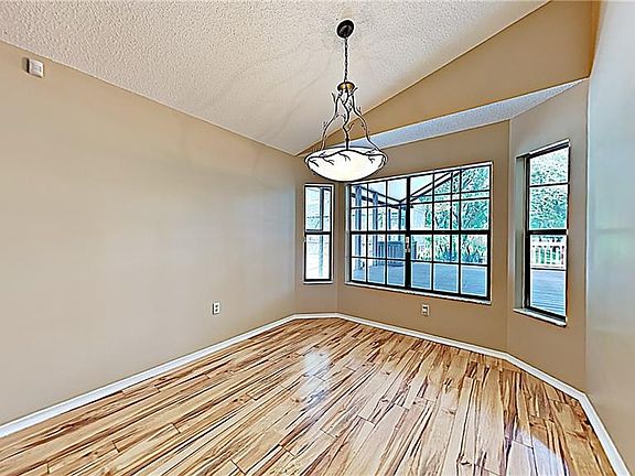 2nd image of 2100 Wekiwa Oaks Dr