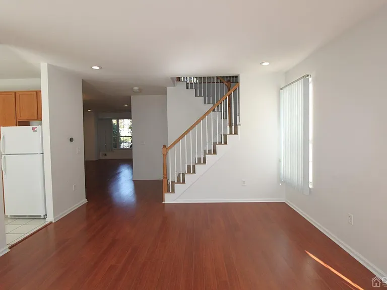 27 Pin Oak Dr — Photo 10