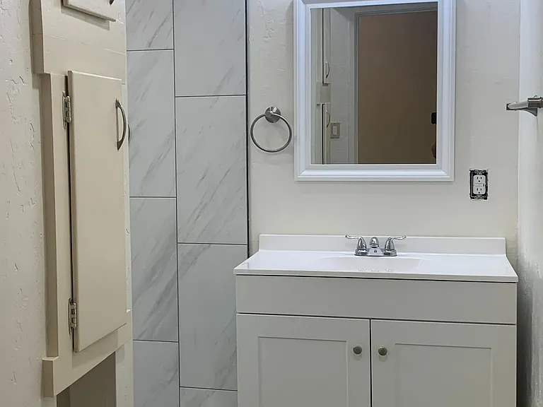 937 W Verde Ln — Photo 10