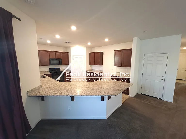 5343 Kankakee Dr — Photo 5