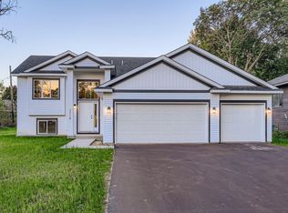 7710 Long Lake Rd, Mounds View, MN 55112