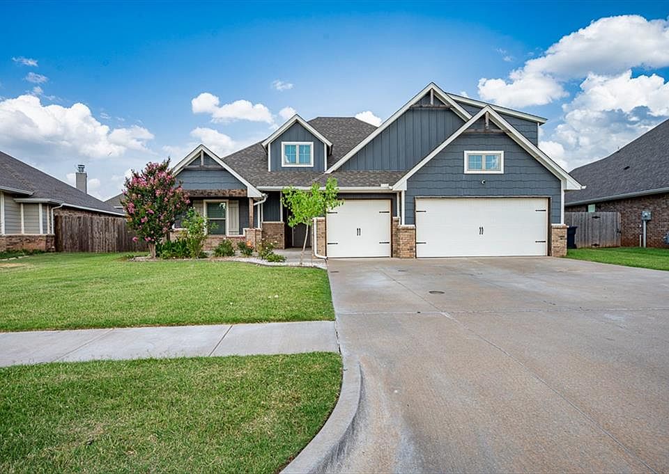 1st image of 628 Red River Dr