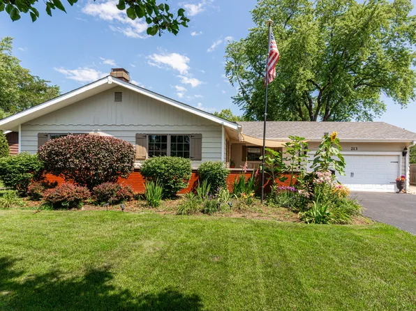 213 Long Ave, North Aurora, IL 60542