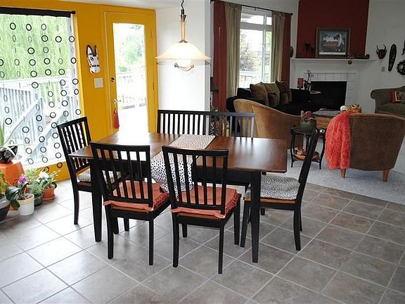 5th image of 9043 Crimson Oak Dr