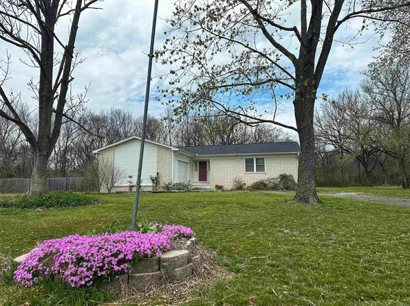 311 Stacey Dr, Batesville, AR 72501