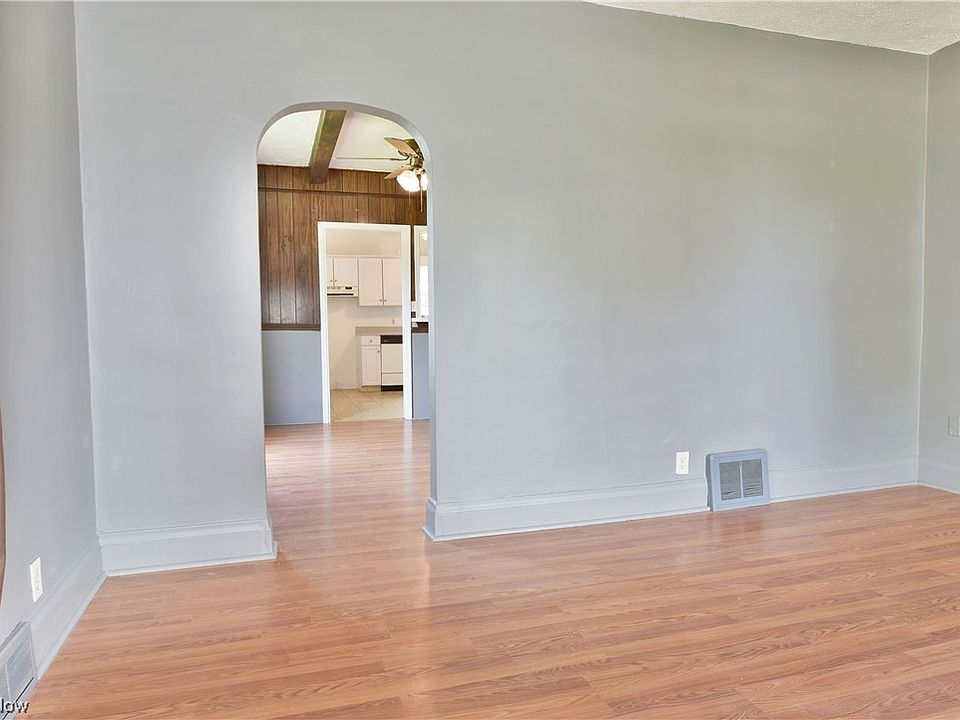 7849 Elm St Masury, OH, 44438 Apartments for Rent Zillow