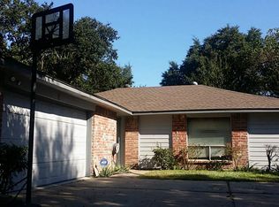 16406 Summer Dawn Ln, Houston, TX 77095