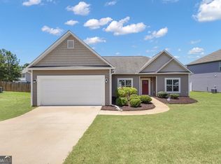 502 Creekside Dr, Lagrange, GA