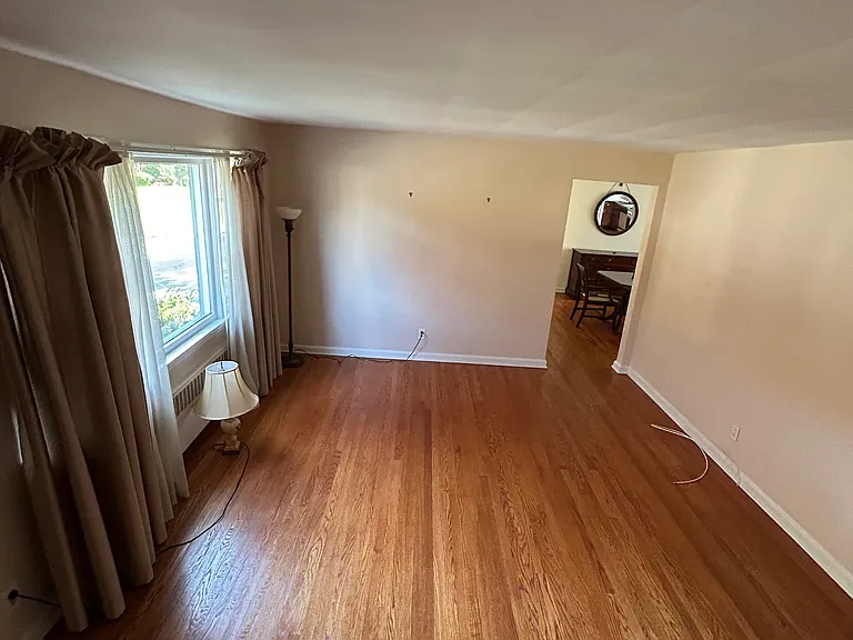 396 Durham Ct — Photo 2