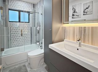 3558 W 72nd Pl, Hialeah, FL 33018