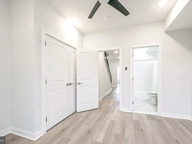 5217 Irving St #2 — Photo 10