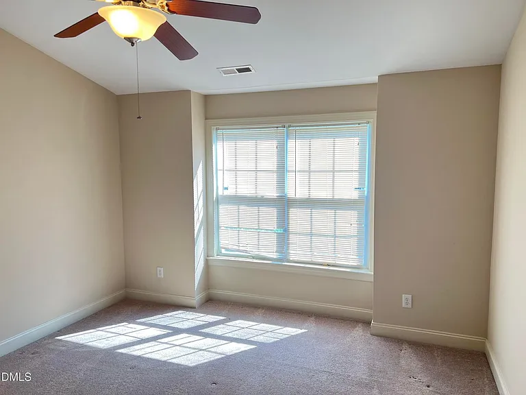 1420 Dexter Ridge Dr — Photo 10