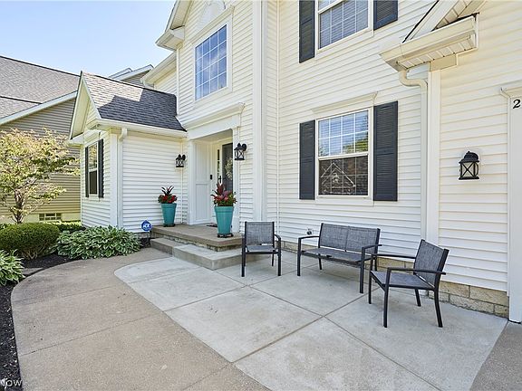 2nd image of 2952 Greenspire Ln