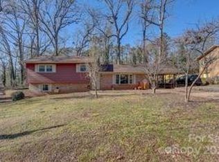 804 7th Ave SW, Conover, NC 28613