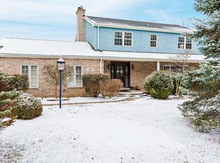 7907 Clarendon Hills Rd, Willowbrook, IL 60527