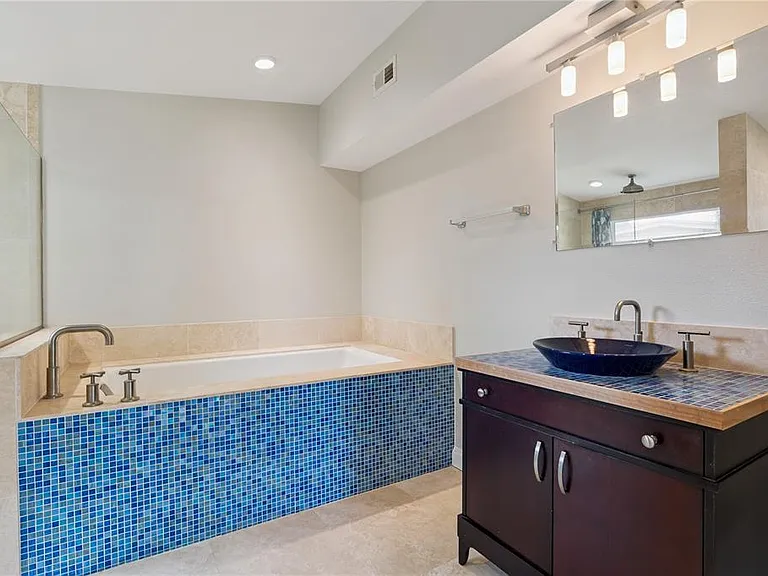 508 Dunblane Dr — Photo 15