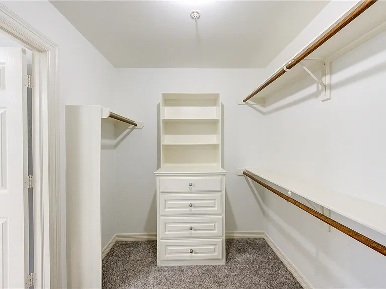 4340 Lake Walk Ct — Photo 30