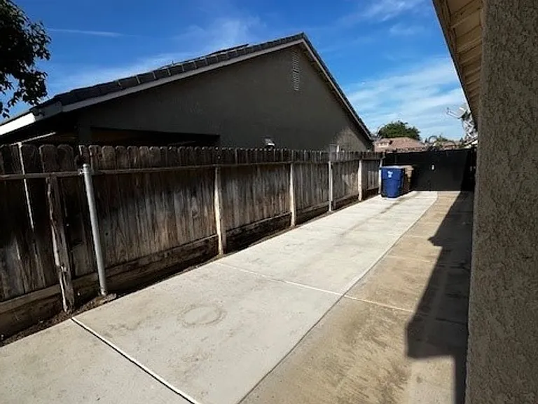 6504 Nichelini Ct — Photo 14