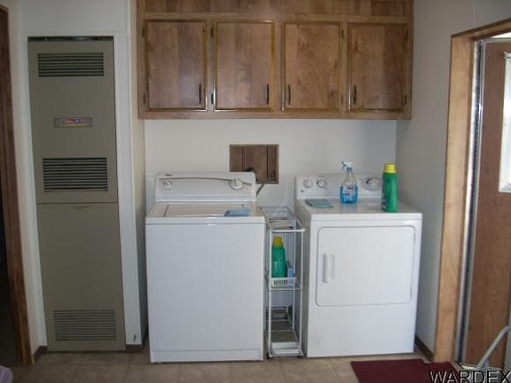 5th image of 971 Terrace Dr