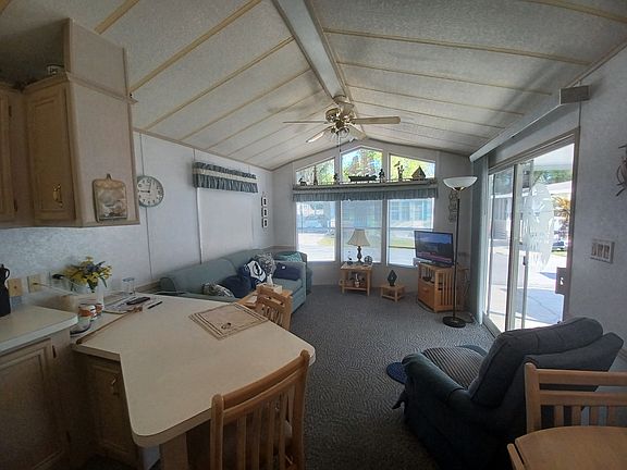 5th image of 37811 Chancey Rd #209