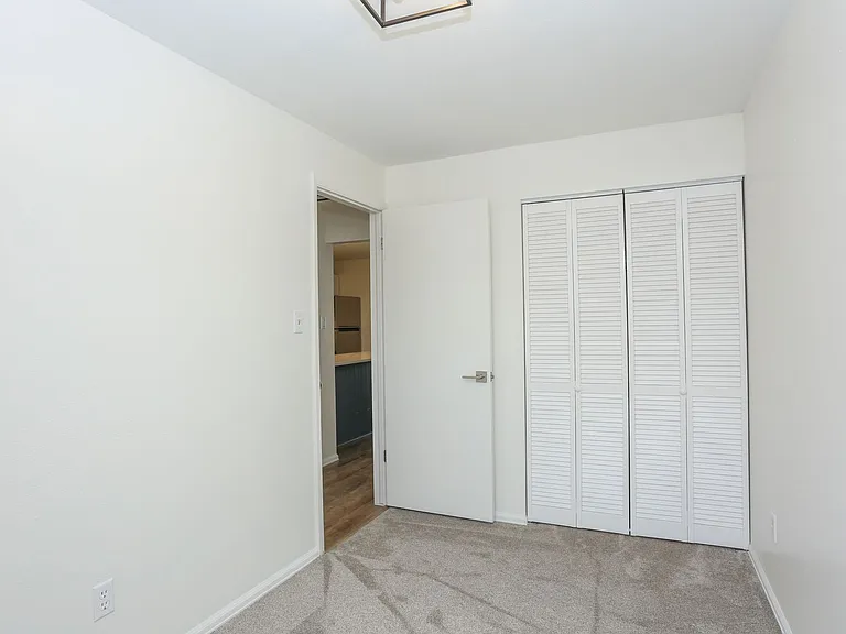 412 S Main St #223 — Photo 11