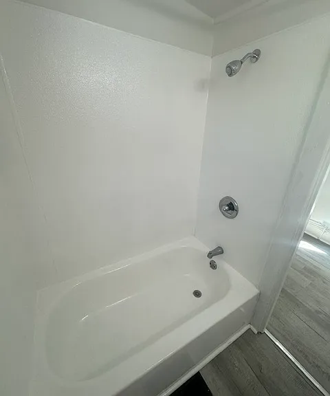 305 N Franklin St — Photo 26