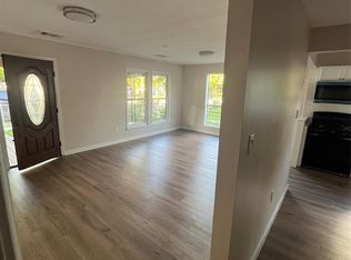 222 E Adoue St, Baytown, TX 77520