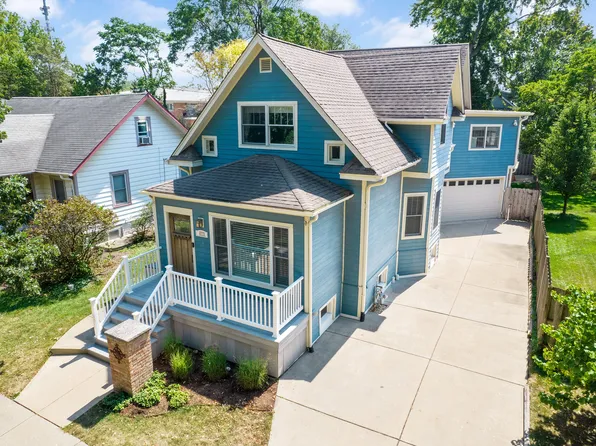 817 Rogers St, Downers Grove, IL 60515