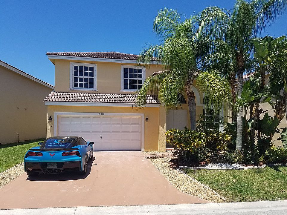 1st image of 440 NW 115th Way