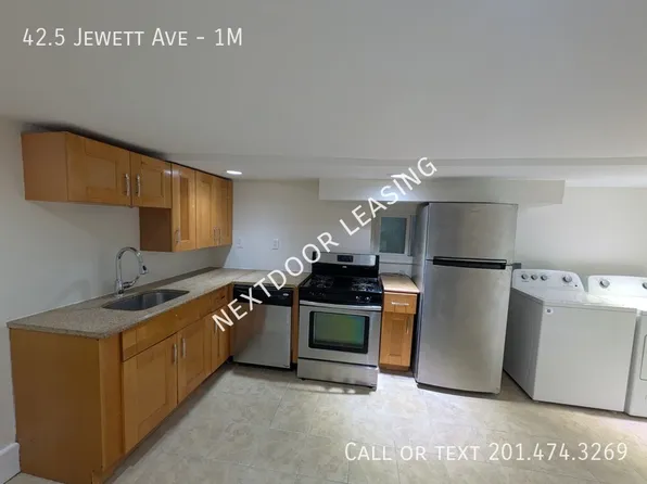 42.5 Jewett Ave #1M, Jersey City, NJ 07304