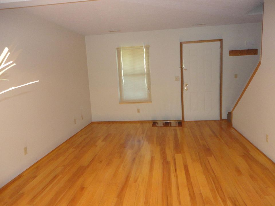 1st image of 618 Columbia St #1